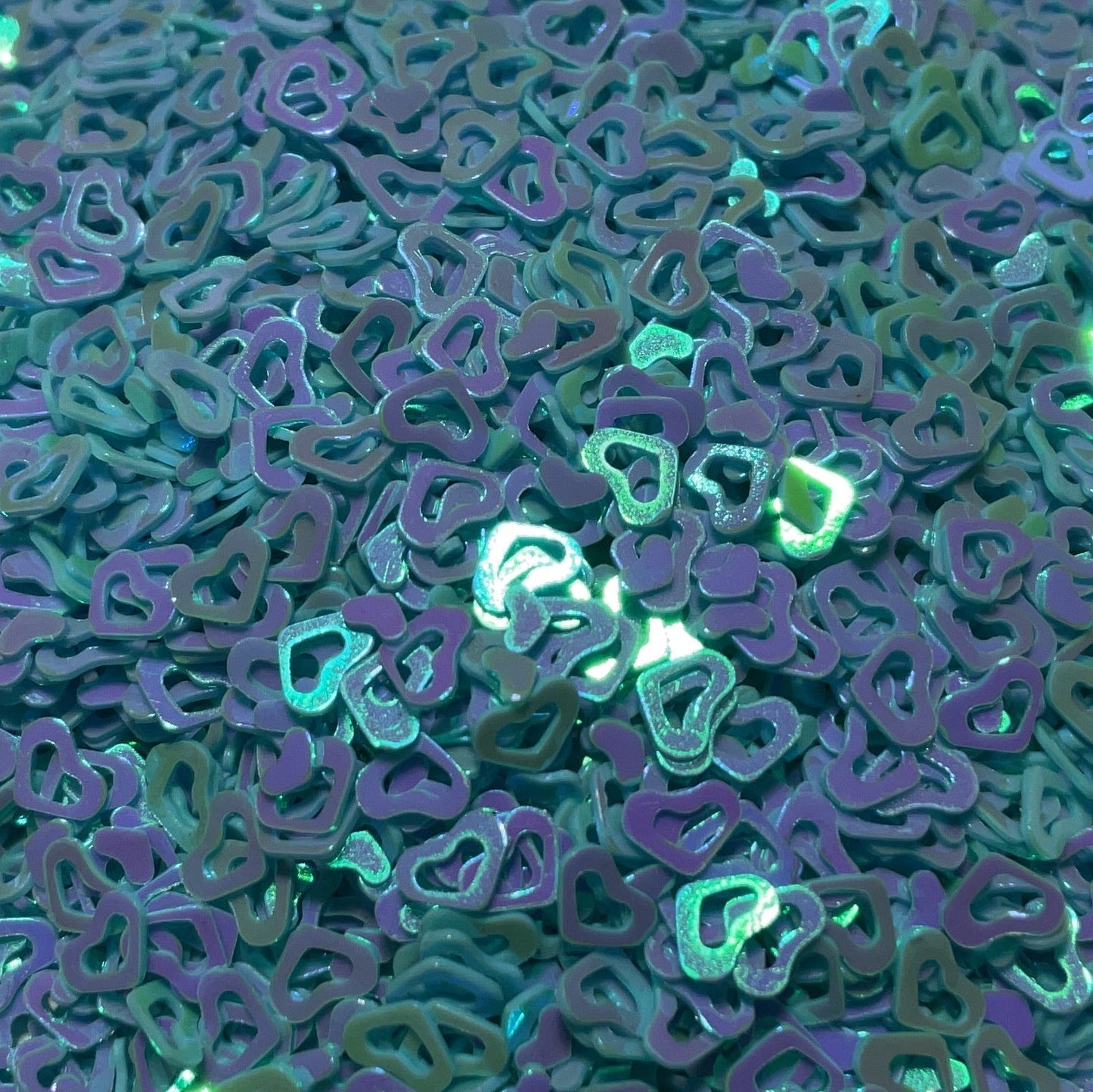 Mini blue purple shift cut out heart glitter shapes for custom snow globe tumbler making