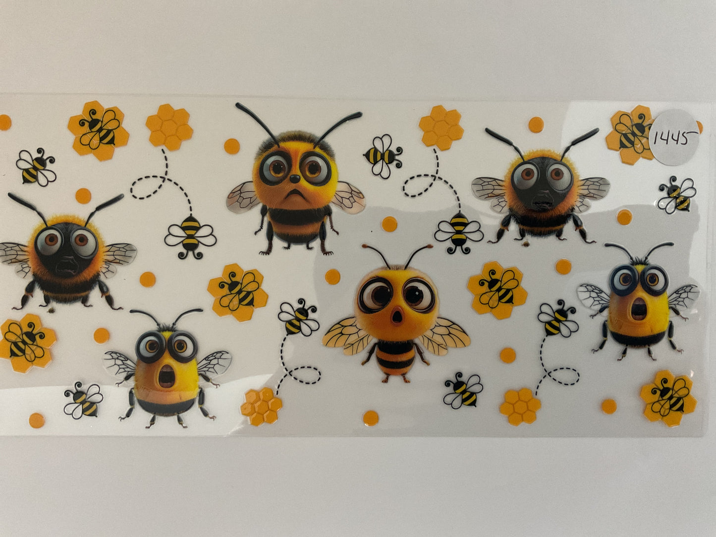 #1445 - Cute Bees - UV DTF