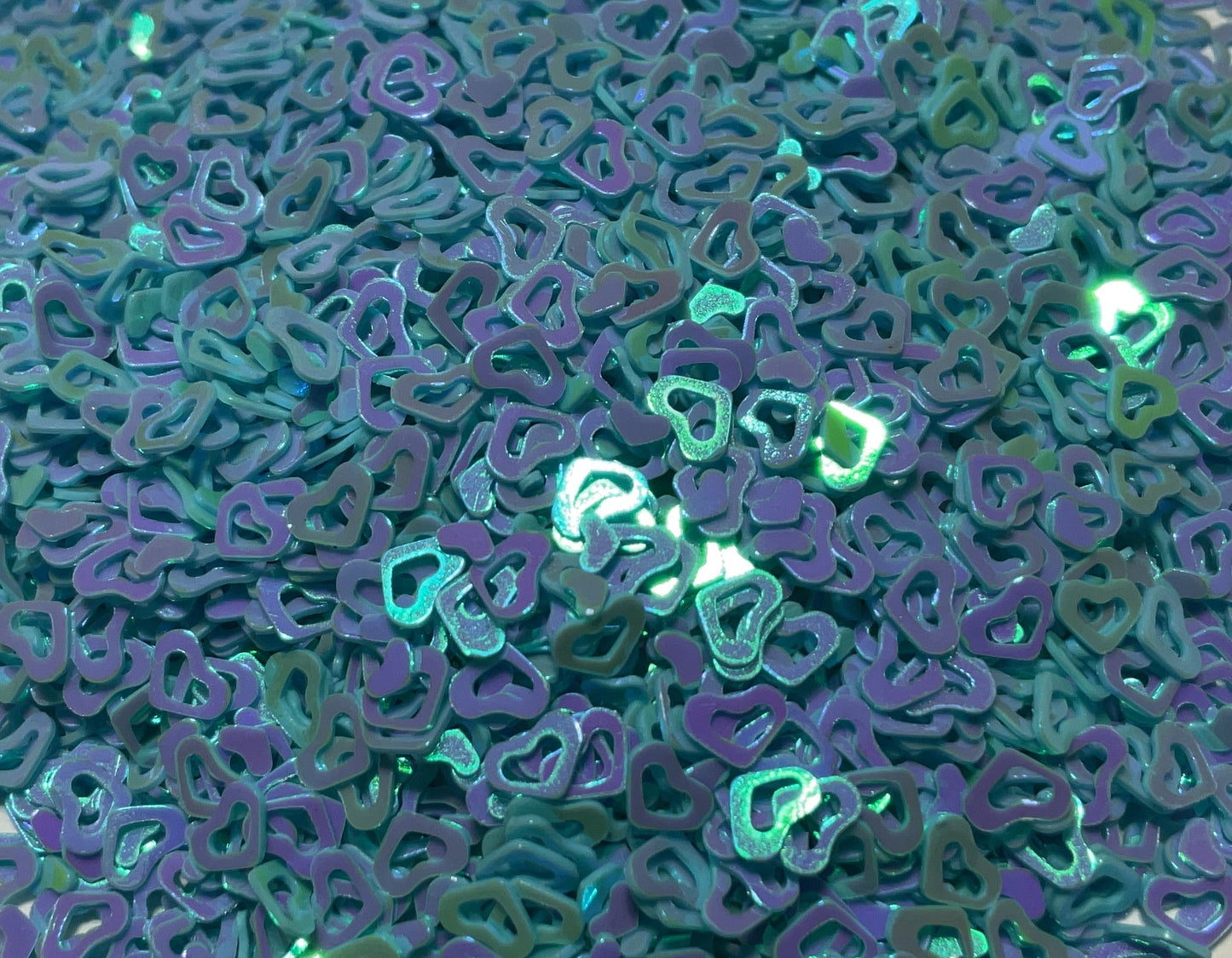 Mini blue purple shift cut out heart glitter shapes for custom snow globe tumbler making 